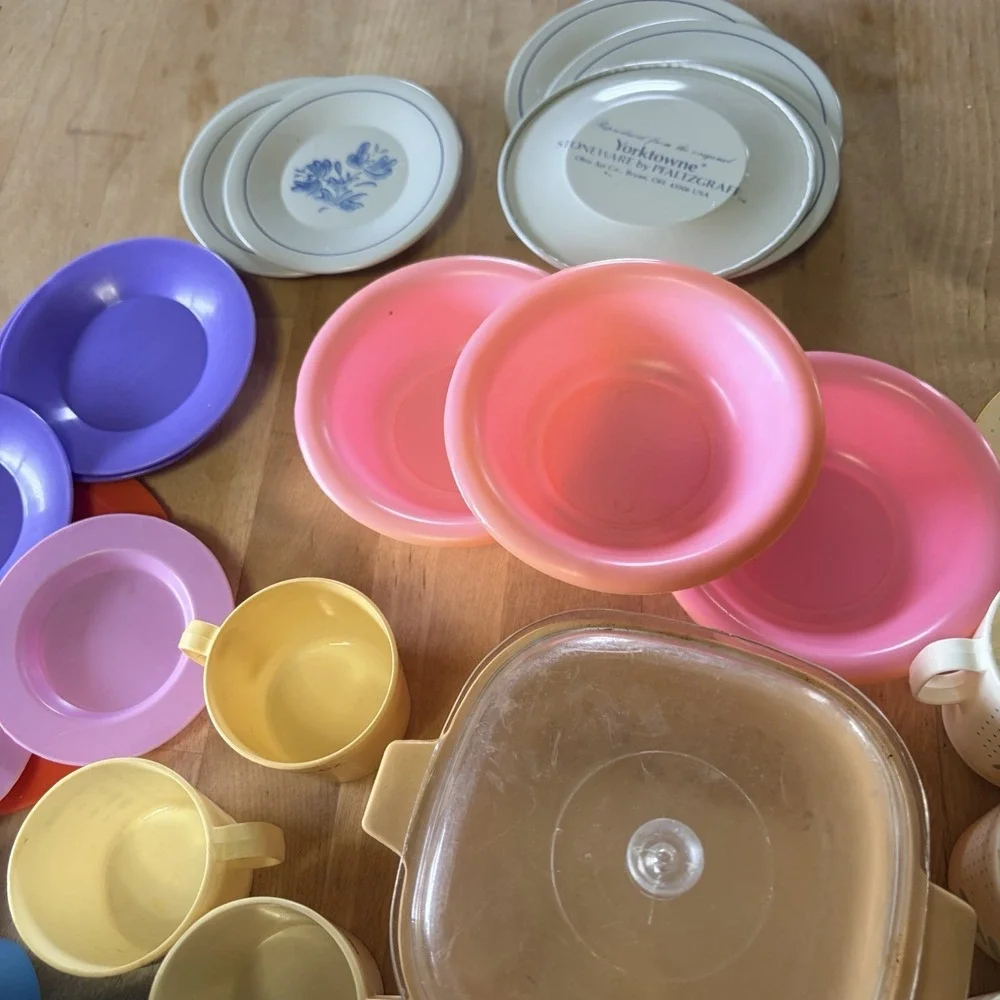 40+pcs Vintage Children's Toy Kitchen Dishes Plastic Tin 1970's Pfaltzgraff